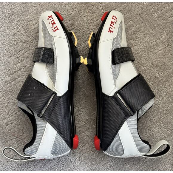 Fizik Cycling Shoes K5 White Silver Uomo Triathlon Bicycle Size 42 US 8.5 Carbon main image 4